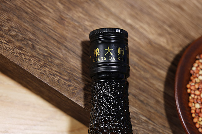 糧大師酒陳窖